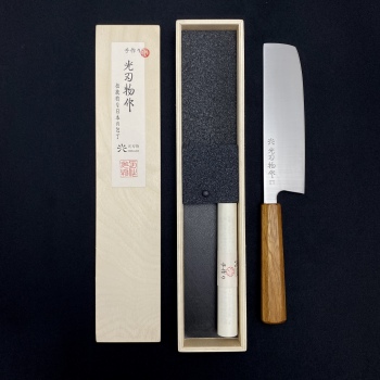菜切 (Nakiri)